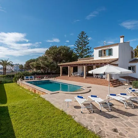 Front A Far Villa Portocolom (Mallorca)